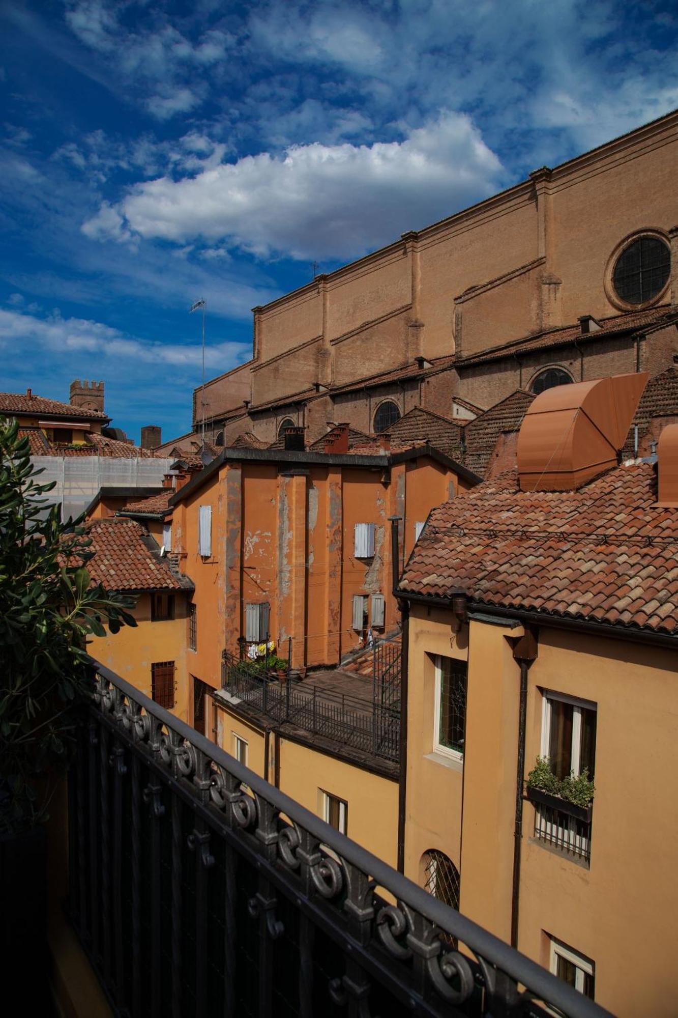 Bologna Rooftop - Twa Bagian luar foto