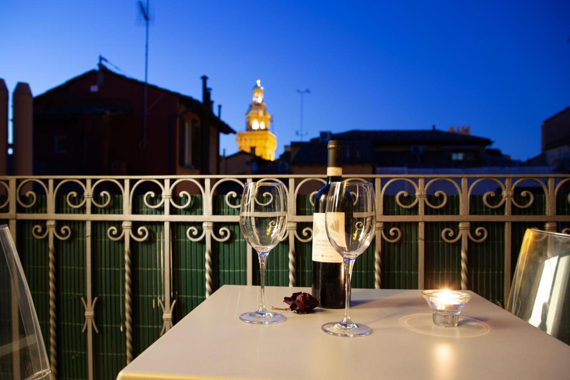 Bologna Rooftop - Twa Bagian luar foto